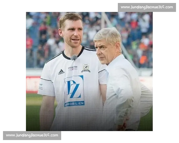 默特萨克：14 年枪手生涯，从后卫到青训教父的蜕变